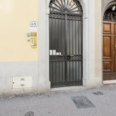 Giglio Celeste By Mmega 佛罗伦萨